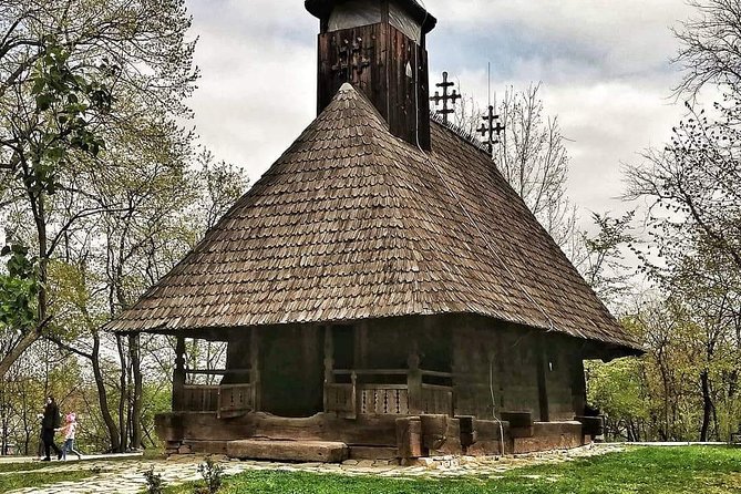 Bucharest Sightseeing - Half-Day Private Tour - Small central sights with big character