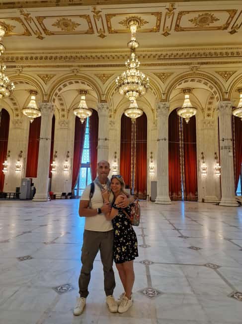 Bucharest: tour in the Parliament in Italian+exterior visit with guide - What the guides add in Italian