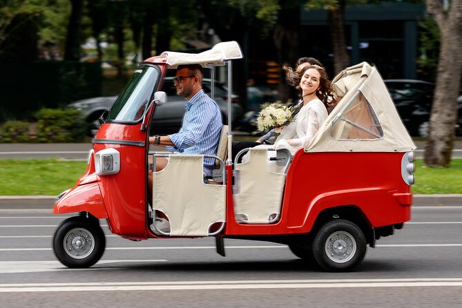 Bucharest Tuk Tuk City Tour - What the guides add to the ride