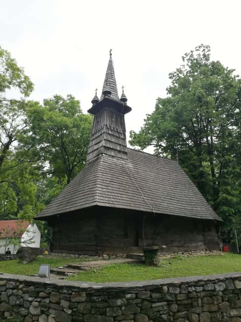 Bucharest: Village Museum Guided Tour - Access and Practical Limits