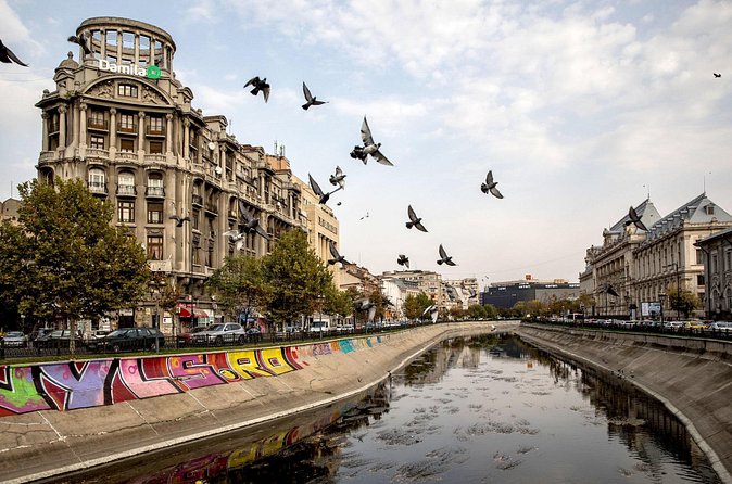 Bucharest VIP Bar Crawl in Lipscani 'Old Town' - Dinner before drinks, or drinks before dinner?