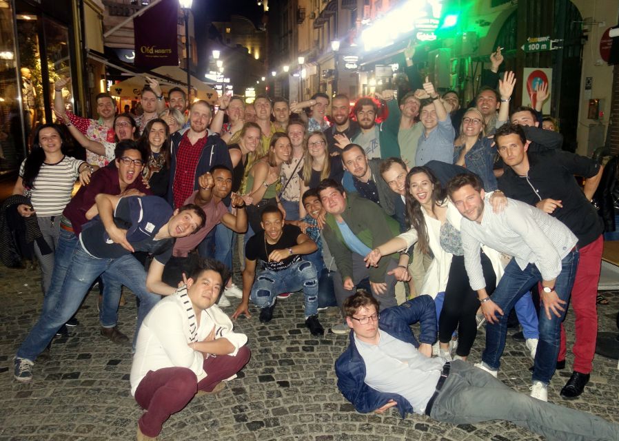 Bucharest: Weekend Pub Crawl - Stops two and three: changing music and mood