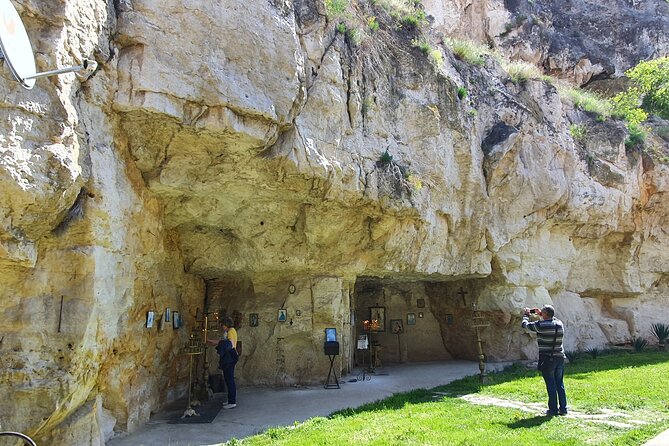Bulgaria Day Trip - Private Tour from Bucharest - Veliko Tarnavo & Arbanasi - Practical advice for making the day easier