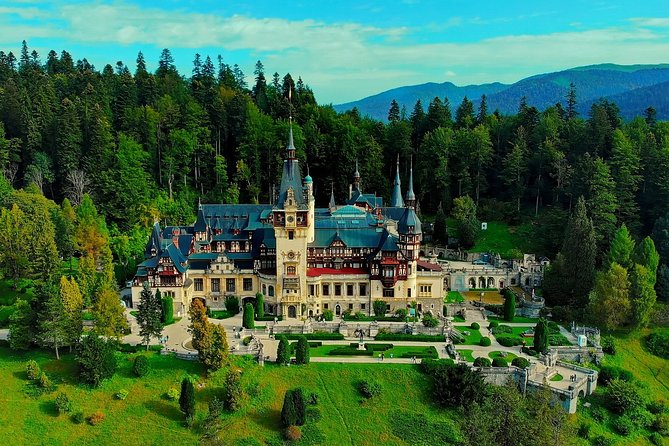 Castle trip from Brasov: PRIVATE Tour to Bran Castle & Peles Palace in Sinaia - Bran Castle: Dracula’s famous setting