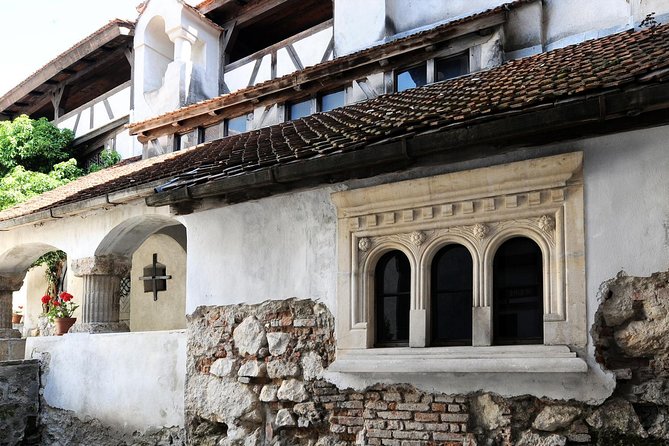 Castles of Transylvania - Small group tour from Bucharest - Peles Castle in Sinaia, 90 minutes of royal detail