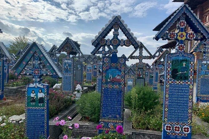 Classic Romania Tour - small group in 8 days: Transylvania and Maramures - Brașov, Bran Castle, and the royal road to Bucharest