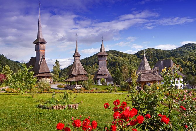 Classic Romania Tour - small group in 8 days: Transylvania and Maramures - Curtea de Argeș, Cozia, and Sibiu