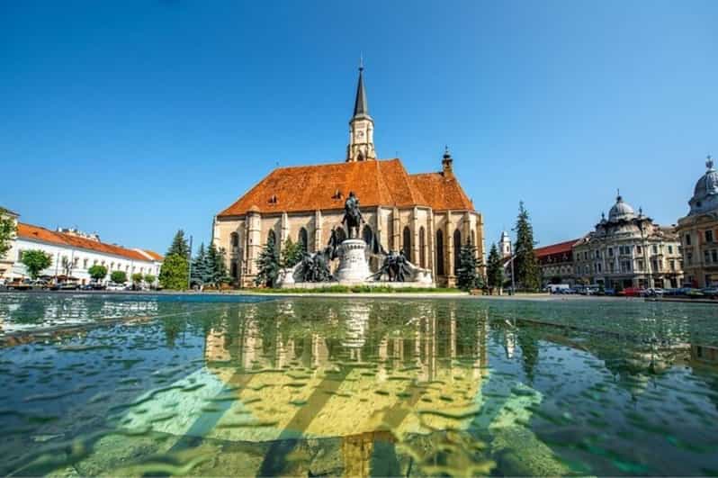 Cluj : Must-See Attractions Walking Tour - Piața Unirii gives you the right starting point
