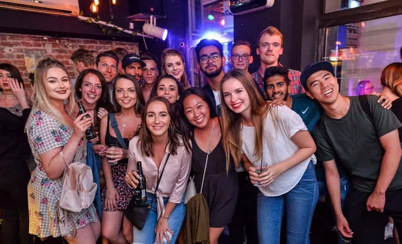 Cluj-Napoca: Weekend Pub Crawl - Stop one: starting with a social crowd