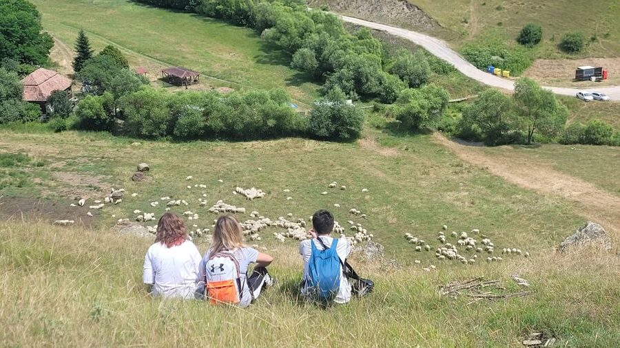 Cluj: Outdoor Activities Day Trip with Zip Line and Hike - Clothing for a Romanian Summer Hike