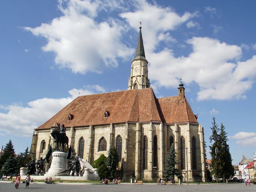 Cluj: Private City Walking Tour - Following the old 15th-century defense wall