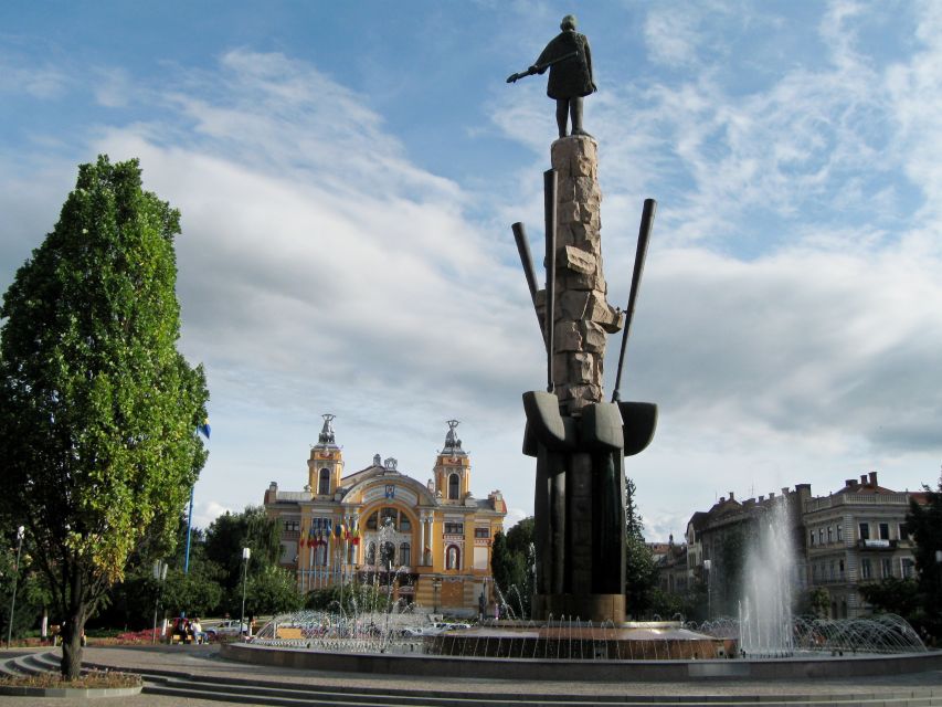 Cluj: Private City Walking Tour - Museum Square and the oldest part of Cluj