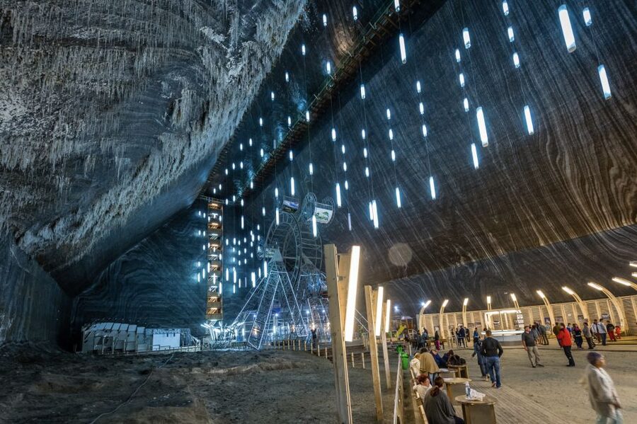 Cluj: Turda Salt Mine, Corvin Castle, Alba Carolina Tour - Alba Carolina Fortress: military geometry and national history