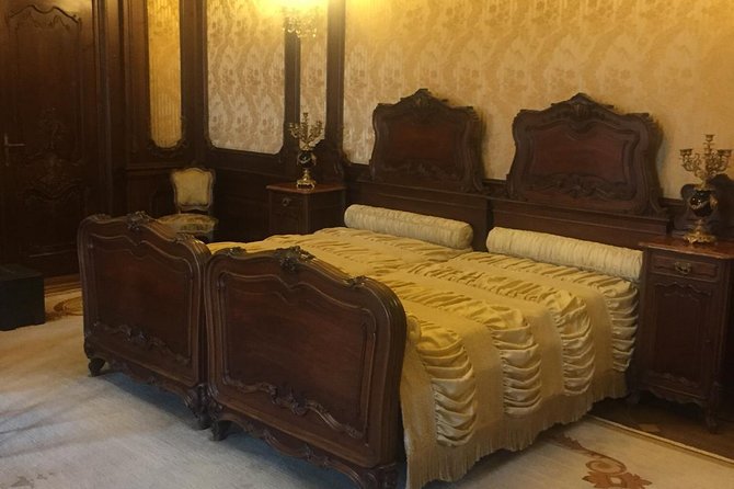 Cotroceni Palace - Presidential Palace in Bucharest - Guided Tour - Entering a palace that still serves the presidency