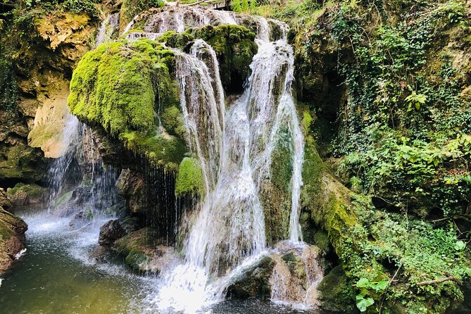 Danube Gorge & Banat Waterfalls - Modavita Waterfall and its unusual shape
