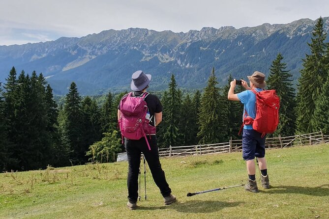 Day Hike in Carpathian Mountains for all levels in five areas - What to bring for the trail