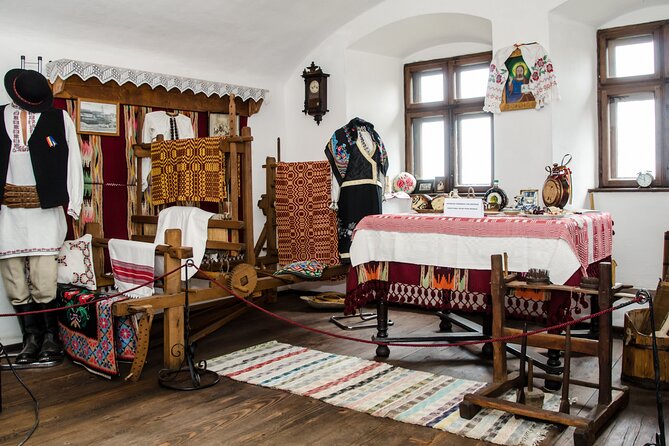 Day Trip Bear Sanctuary, Bran Castle, Rasnov Fortress from Brasov - Timing, group size, and pickup details