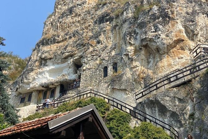 Day Trip to Bulgaria and Veliko Tarnovo from Bucharest - Basarbovo Monastery and its steep rock path