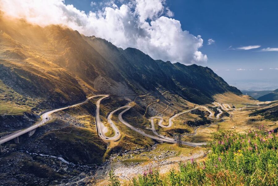 Day Trip to Transfagarasan - What the private format does well