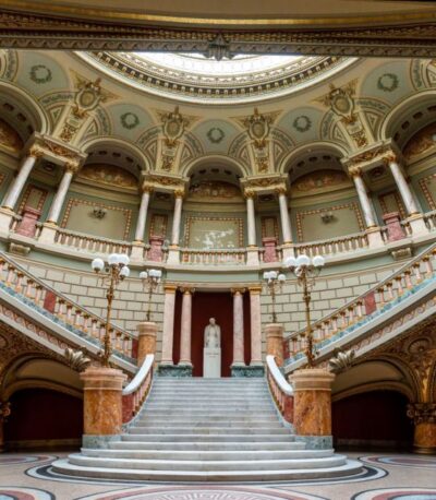 Discover Bucharest: Exclusive Half-Day Private City Tour