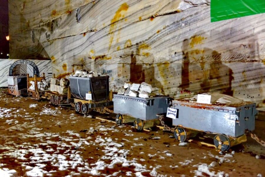 Discover Europe's Deepest Mines & Peles Castle's Royal Charm - Slănic Prahova and the underground salt world