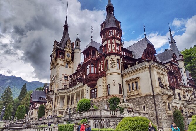 Discover Transylvania: Dracula, Peles Castle, Brasov Private Tour - Brasov’s old town and the final walk