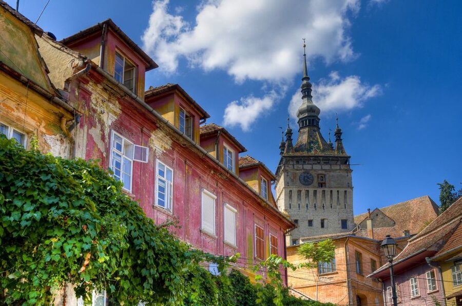 Discover Transylvania: Peles, Bran, Sighisoara in 2 days - Brasov’s medieval center
