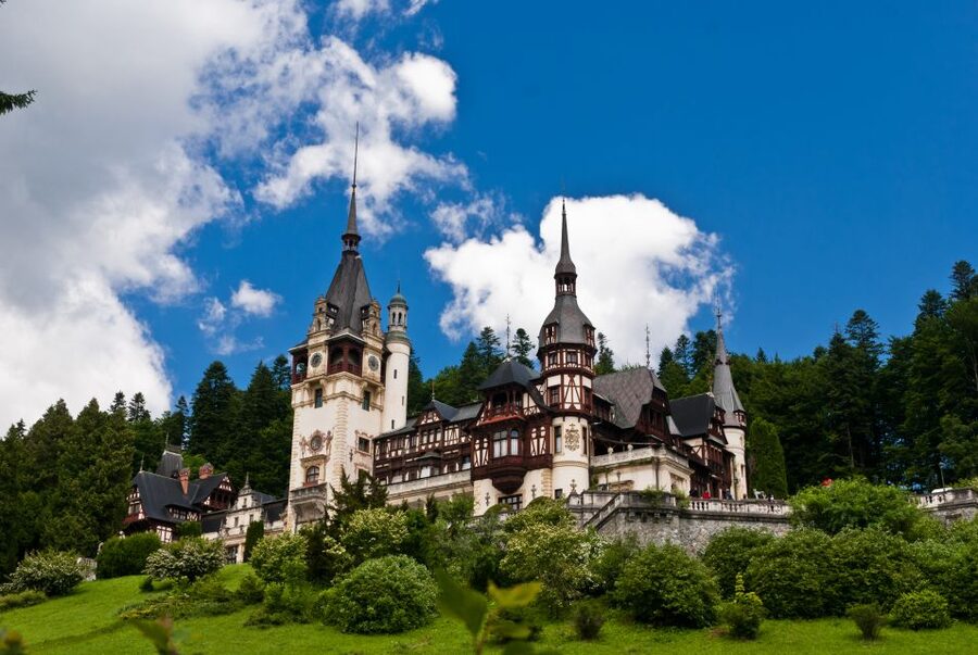 Discover Transylvania: Peles, Bran, Sighisoara in 2 days - An overnight in Sighisoara