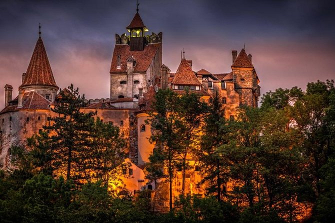 Dracula Castle, Peles Castle and Rasnov Fortress from Brasov - Why this route works from Brasov
