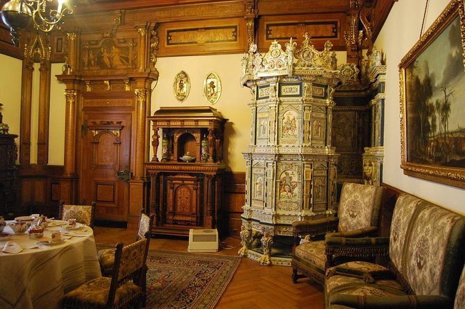 Dracula Castle, Peles Castle and Rasnov Fortress from Brasov - A realistic look at the six-hour schedule