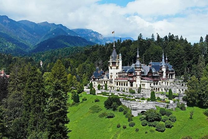 Dracula's Castle, Peles Castle and Brasov - Private Day Trip from Bucharest - Bran Castle: famous name, steep visit