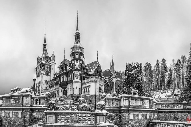 Dracula's Castle, Peles Castle and Brasov - Private Day Trip from Bucharest - Brașov’s old center: a better place to slow down