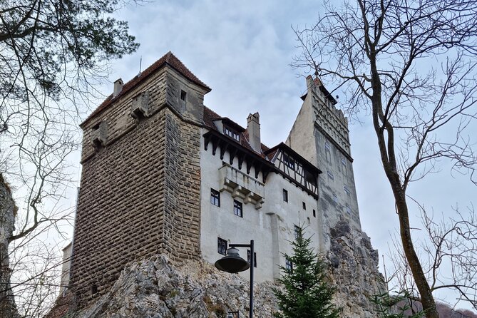 Dracula's Castle, Peles Castle and Brasov - Private Day Trip from Bucharest - The road time and private-car advantage