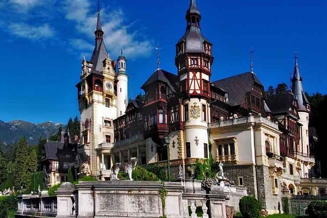 Dracula's Castle, Peles Castle and old town Brasov from Bucharest - The long road from Bucharest