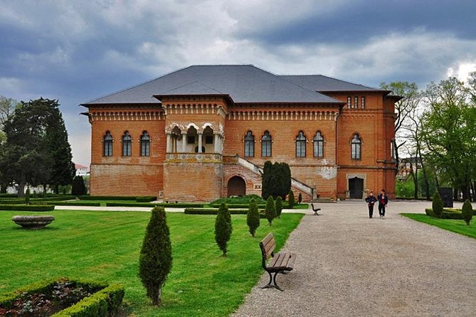Dracula's Tomb and Mogosoaia Palace, Private Tour from Bucharest - Why this private Bucharest outing works