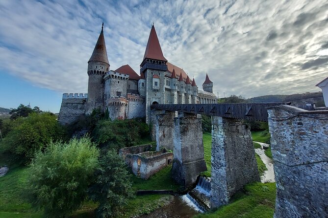 Exclusive Tour: Corvin Castle, Alba Iulia and traditional villages from Sibiu - Key points to know before booking