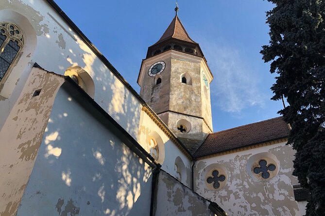 Experience the History of Bran Castle and Saxon Fortifications in Burzenland - A small vehicle makes the route easier