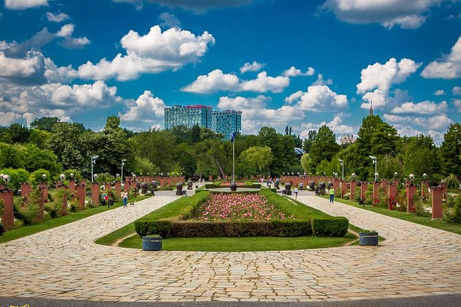 Extended Walking Tour of Bucharest - Herăstrău Park gives you a softer start