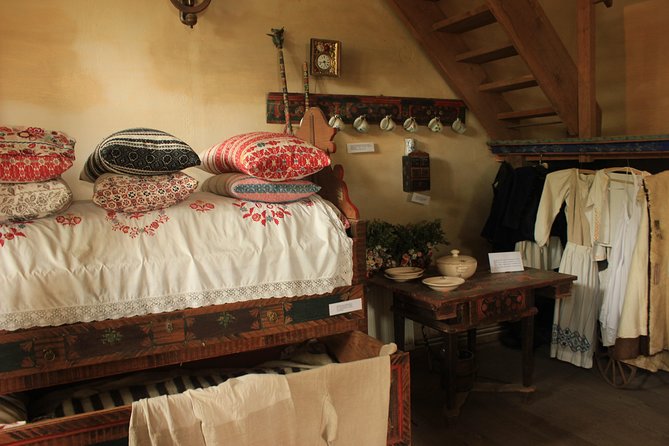 Fortified Church of Viscri and Sighisoara in Spanish (native Spanish guide). - Three hours inside Sighisoara’s medieval citadel