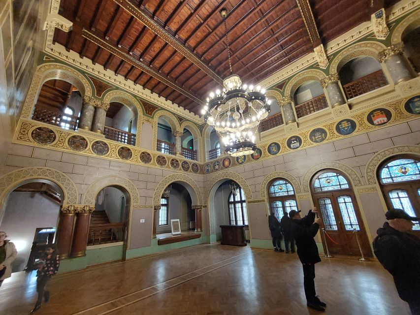 From Brasov: Peles Castle, Bran Castle & Cantacuzino Castle - Timing, walking, and who should book