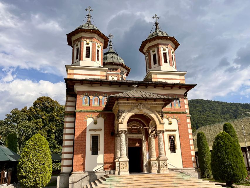 From Brasov: Tour of Castles and Surrounding Area - Meeting in central Brasov and setting out