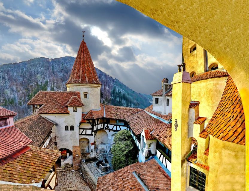 From Bucharest: A Taste of Transylvania: Private Tour - Peleș Palace and Romania’s royal retreat