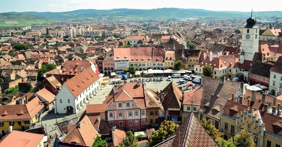 From Bucharest: Unravel Medieval Transylvania in 3-Day Tour - Day one: Curtea de Argeș, Cozia, and medieval Sibiu