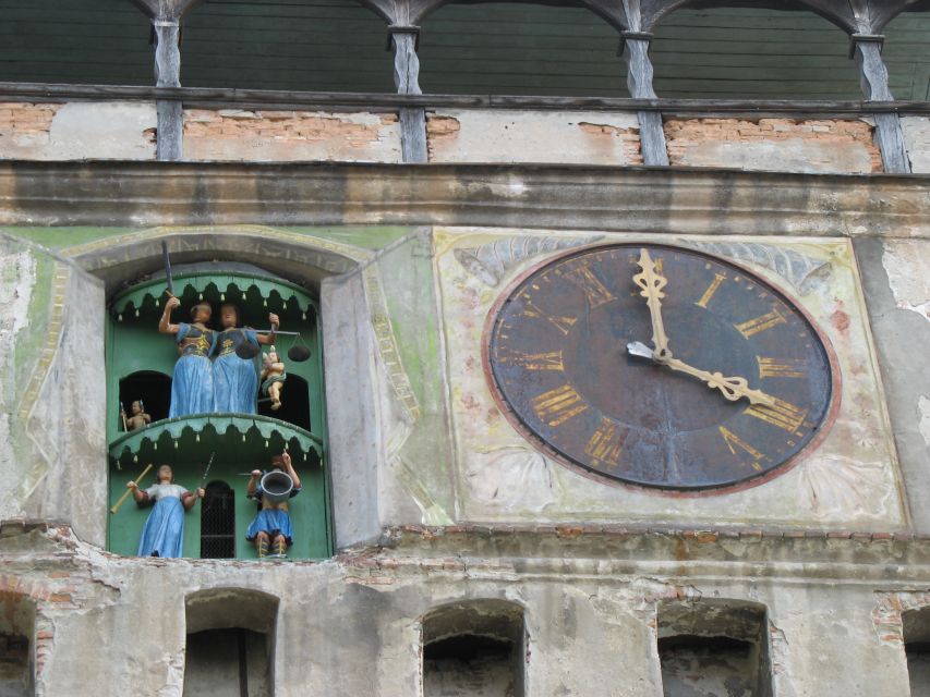 From Cluj: Sighișoara and Church of Biertan Guided Tour - A guided walk through the citadel