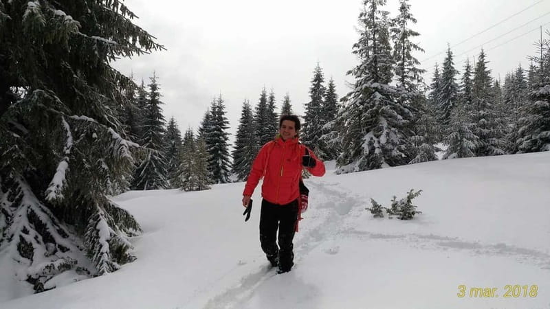 From Cluj: Winter Walking Trip on the Great Mountain - Hot tea, coffee, and a quiet mountain pause