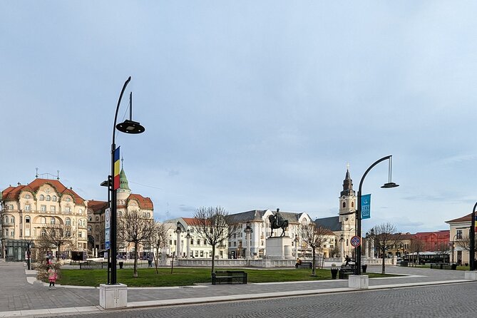 Half-Day Private Food and Wine Walking Tour Oradea Romania - Home-style dishes and three more Romanian wines