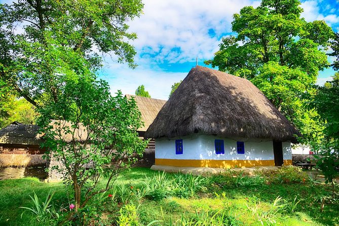 Half-Day Private Sightseeing Tour of Bucharest and its Surroundings Package - Bucharest in one morning, from empire to communism