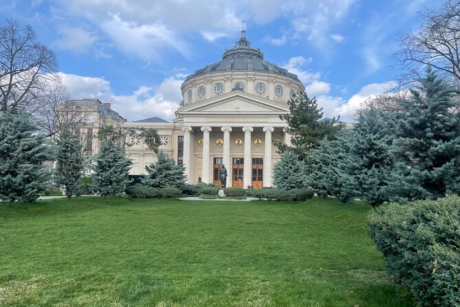 Highlights of Bucharest 4h private Tour - Starting with rural Romania at the Village Museum