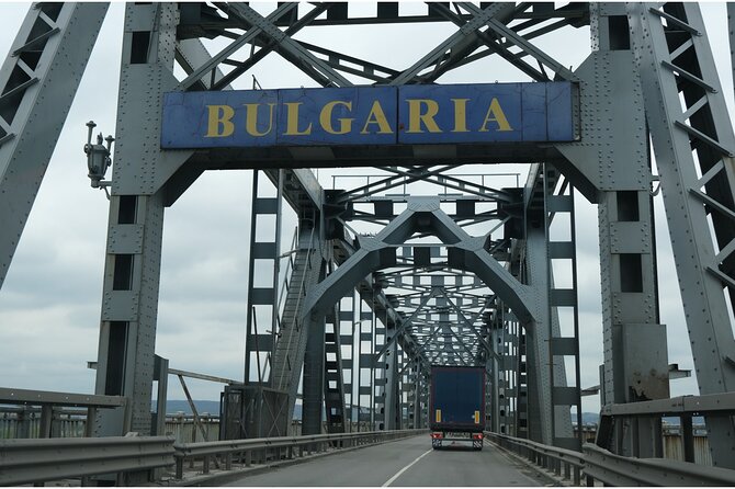 Hike Bulgaria Love Swing, Veliko Tarnovo and Tarevet Fortress - What the guides add to a long day