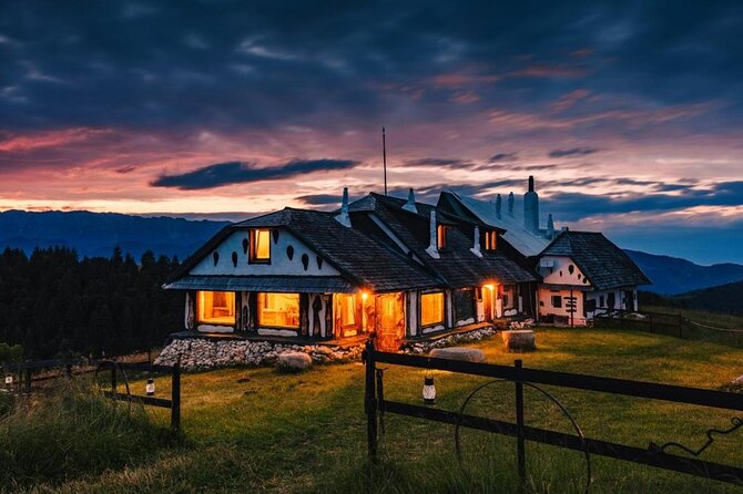 Hiking thought the best mountain villages in Romania-Private tour from Brasov - Six hours on the EcoTrail around Moieciu de Sus